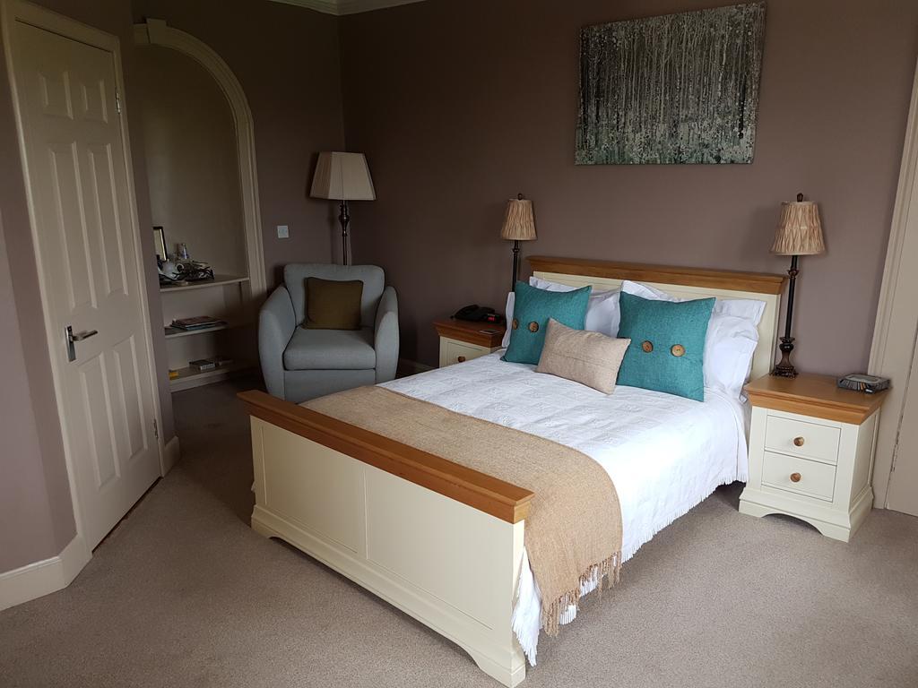 The Wheatsheaf Hotel And Restaurant Swinton  Dış mekan fotoğraf