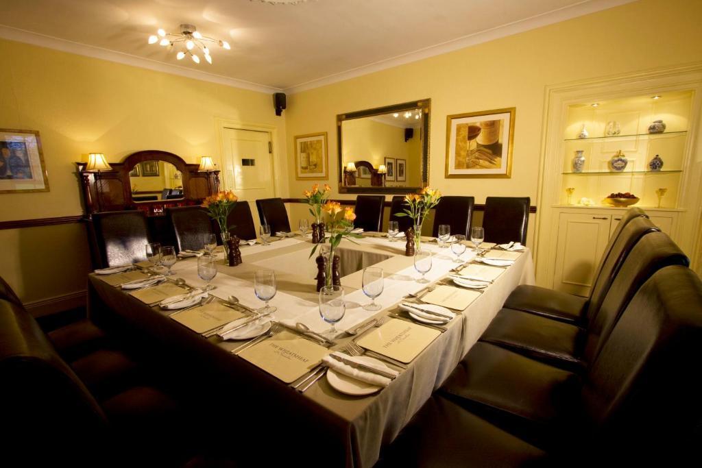 The Wheatsheaf Hotel And Restaurant Swinton  Dış mekan fotoğraf