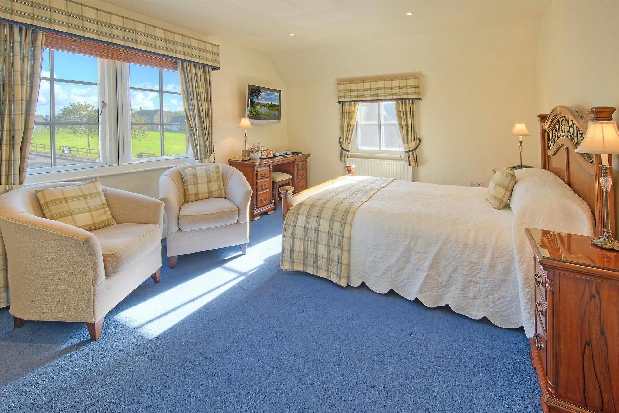 The Wheatsheaf Hotel And Restaurant Swinton  Dış mekan fotoğraf
